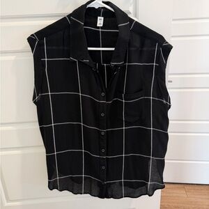 Woman B.P. Black and White Check Top Size M